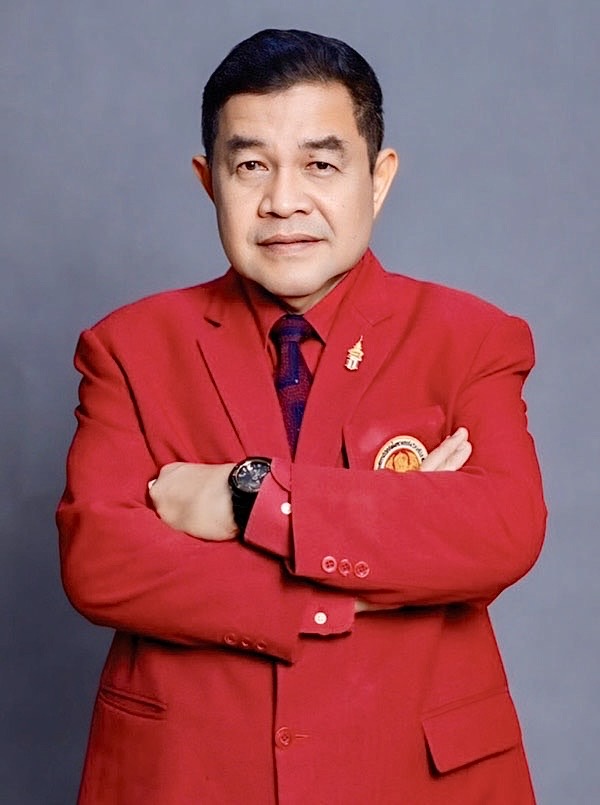 นายพงศ์กานต์  เอี่ยมสงคราม